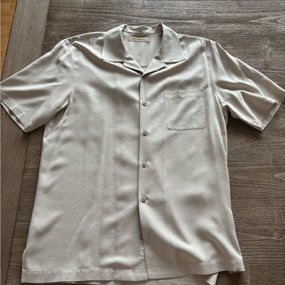 Tommy Bahama Hawaiian 100% Silk Shirt Men’s Size M - Picture 2 of 7